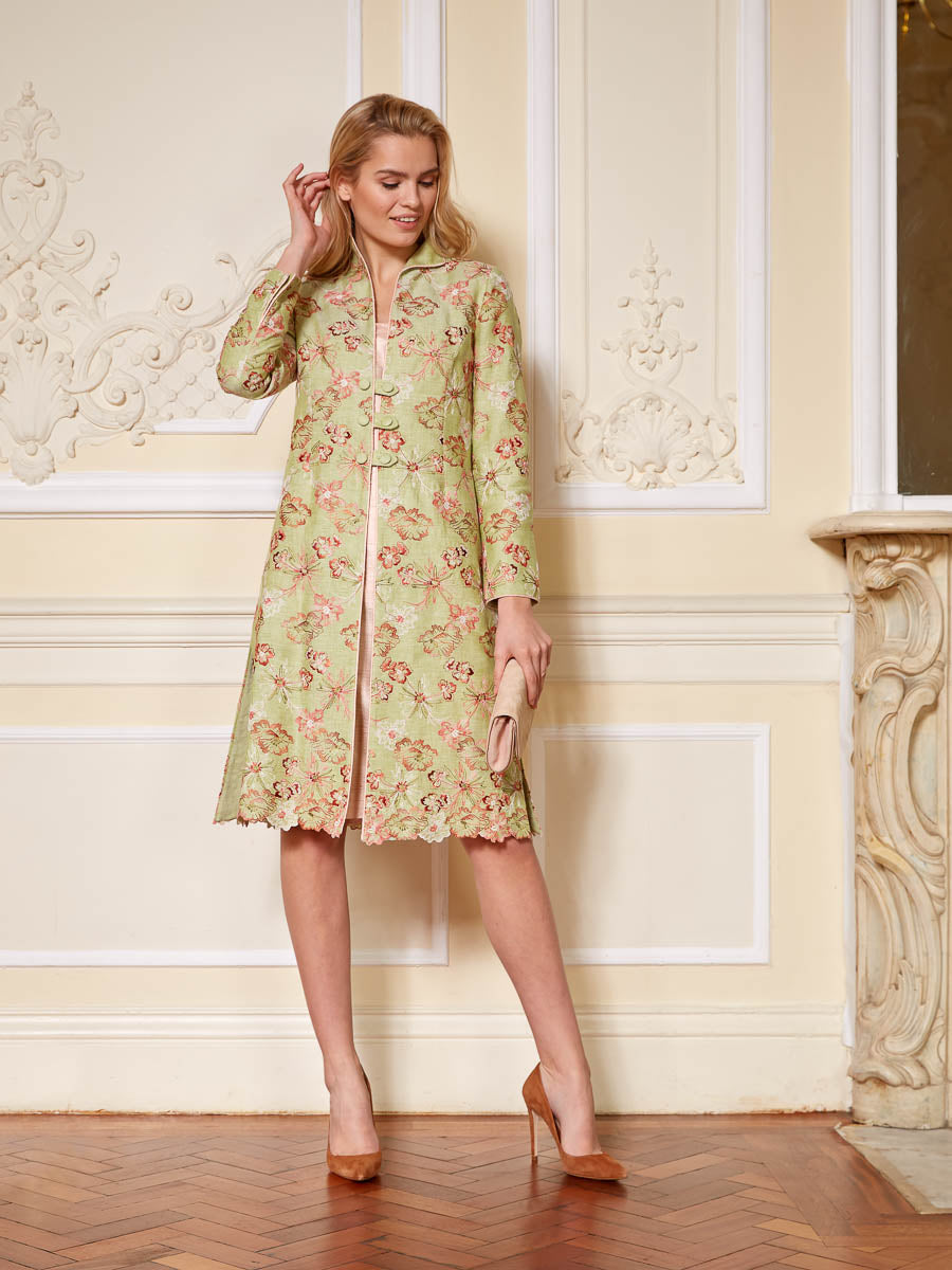 Spring Summer 22 Womenswear Look 3
