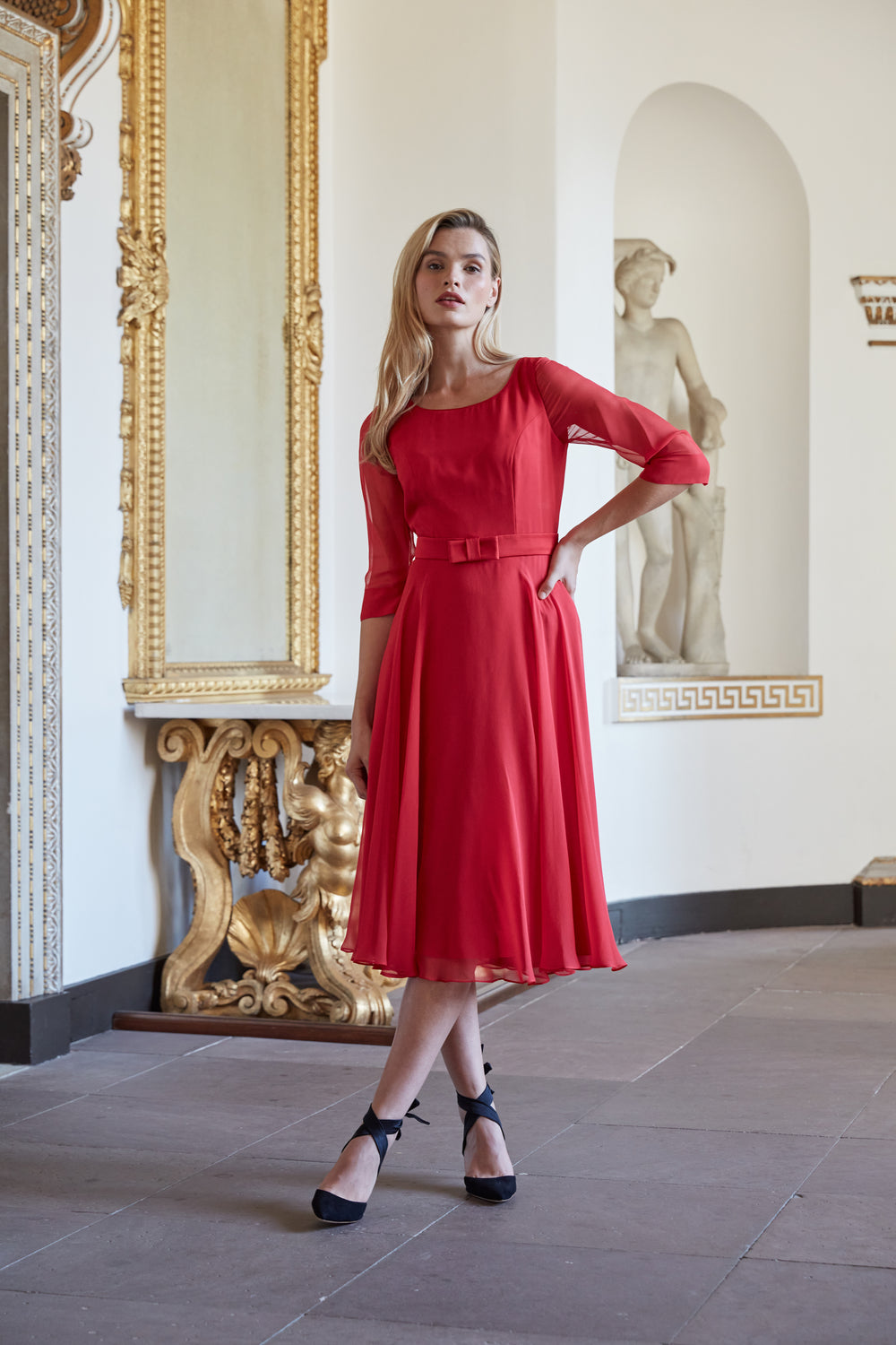 Autumn Winter 22 Womenswear Lookbook Look 18