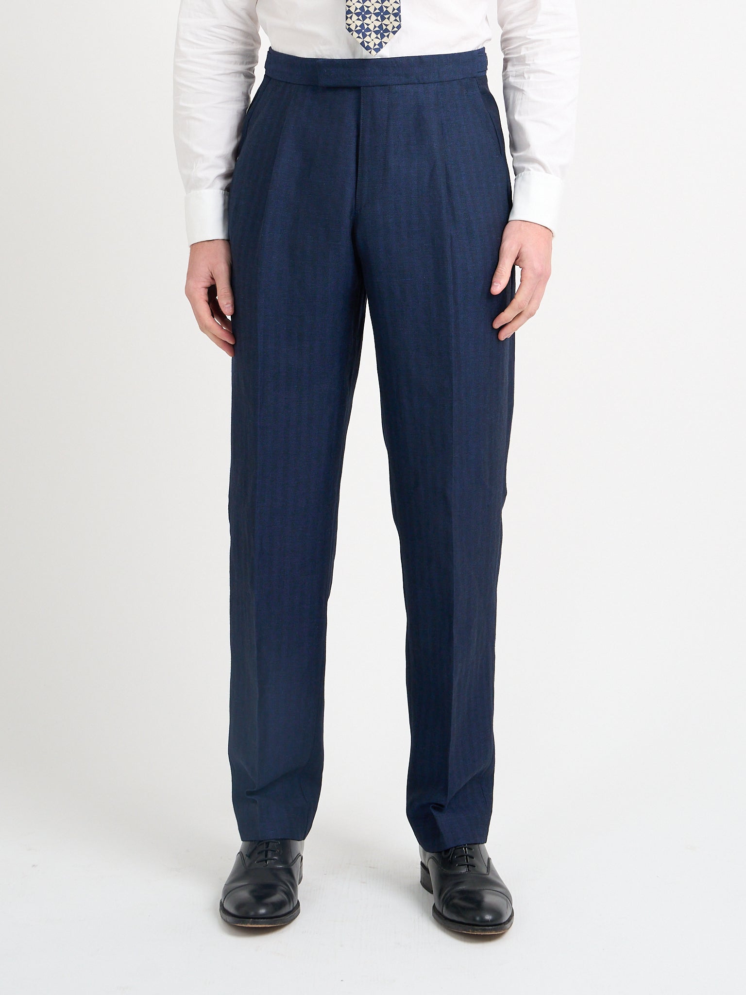 Navy Herringbone Wool And Linen Single-Breasted Suit – Favourbrook